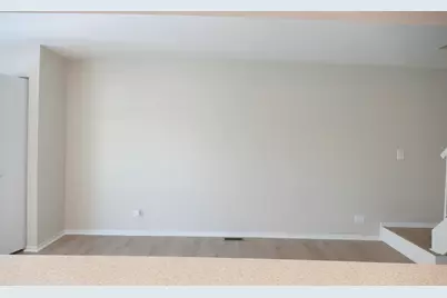 328 Farmingdale Circle, Vernon Hills, IL 60061 - Photo 12