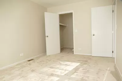 328 Farmingdale Circle, Vernon Hills, IL 60061 - Photo 16
