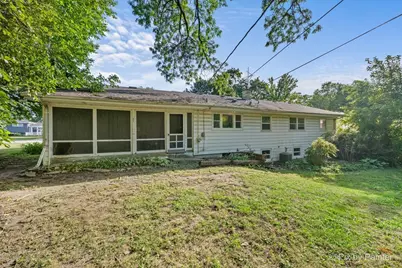 206 E Woodworth Place, Roselle, IL 60172 - Photo 34