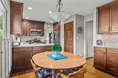 1902 Gigi Lane, Darien, IL 60561 - Photo 10
