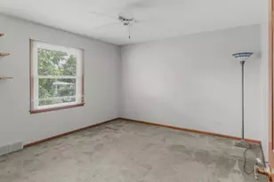 1902 Gigi Ln, Darien, IL 60561 - Photo 26