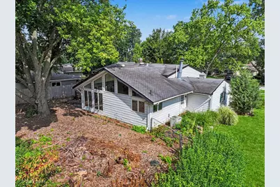 1120 E Prairie Avenue, Wheaton, IL 60187 - Photo 6