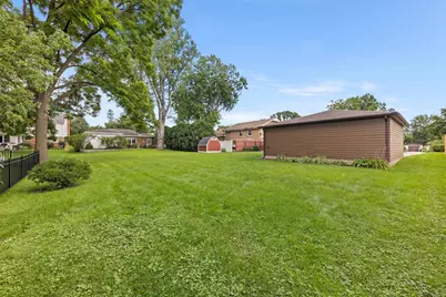 230 W Washington Boulevard, Lombard, IL 60148 - Photo 12