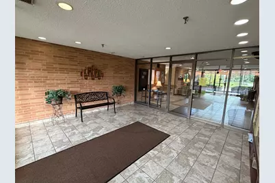 1717 W Crystal Lane #712, Mount Prospect, IL 60056 - Photo 4