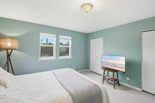 6957 S East End Ave, Chicago, IL 60649 - Photo 8