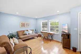6957 S East End Ave, Chicago, IL 60649 - Photo 2