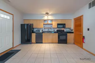 519 S Maplewood Ave, Chicago, IL 60612 - Photo 8