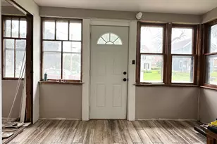 217 E Dorion St, Beaverville, IL 60912 - Photo 2