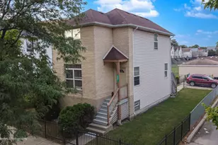 259 W 65th St, Chicago, IL 60621 - Photo 2