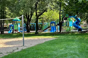 5452 Brummel St, Skokie, IL 60077 - Photo 30