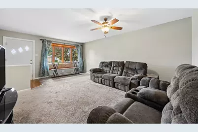 3843 153rd Street, Midlothian, IL 60445 - Photo 8