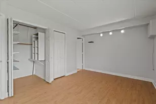 708 N Briar Hill Ln, Addison, IL 60101 - Photo 10