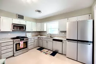 28W470 Purnell Rd, West Chicago, IL 60185 - Photo 12