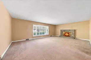 1500 Mayfield Ave, Joliet, IL 60435 - Photo 4