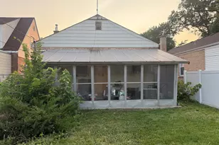 2003 S 20th Ave, Broadview, IL 60155 - Photo 4
