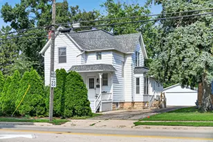 742 S 4th St, Dekalb, IL 60115 - Photo 1