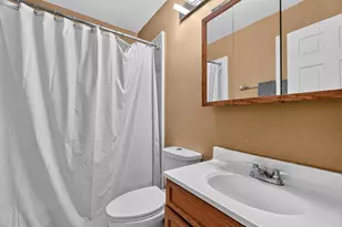 140 Tamarack Dr, Bolingbrook, IL 60440 - Photo 16