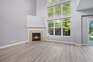 2416 Georgetown Cir, Aurora, IL 60503 - Photo 4