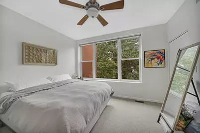 631 W Oak Street, Chicago, IL 60610 - Photo 14