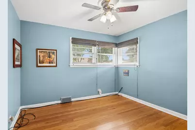 7057 W Madison Street, Niles, IL 60714 - Photo 12