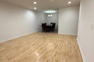5011 Valley Ln, Streamwood, IL 60107 - Photo 4