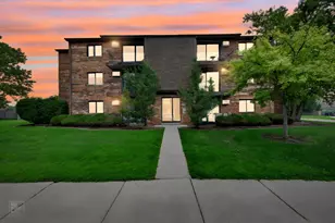 7305 Tiffany Dr, Orland Park, IL 60462 - Photo 2