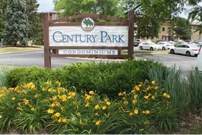 17 Parkside Court #3, Vernon Hills, IL 60061 - Photo 2