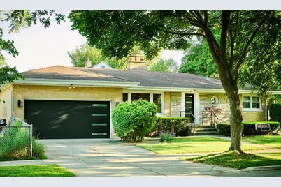 4555 Cleveland Street, Skokie, IL 60076 - Photo 2