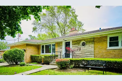 4555 Cleveland Street, Skokie, IL 60076 - Photo 1