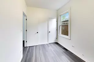 2811 Ridgeland Ave, Berwyn, IL 60402 - Photo 12