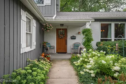116 Pembroke Road, Naperville, IL 60540 - Photo 2