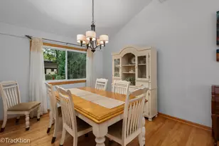 116 Pembroke Rd, Naperville, IL 60540 - Photo 6