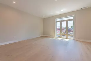 4945 W Berenice Ave, Chicago, IL 60641 - Photo 14