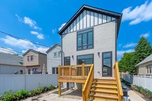 4945 W Berenice Ave, Chicago, IL 60641 - Photo 40