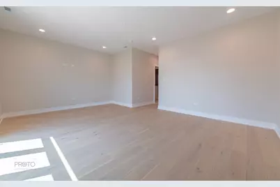 4945 W Berenice Avenue, Chicago, IL 60641 - Photo 16