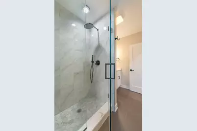 4945 W Berenice Avenue, Chicago, IL 60641 - Photo 26