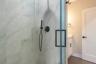 4945 W Berenice Ave, Chicago, IL 60641 - Photo 26