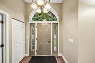 281 Governors Ln, Elgin, IL 60123 - Photo 2