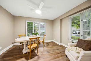 281 Governors Ln, Elgin, IL 60123 - Photo 12