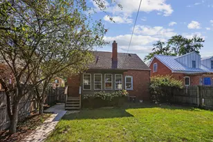 10250 S Turner Ave, Evergreen Park, IL 60805 - Photo 2
