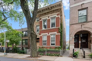 326 W Concord Pl, Chicago, IL 60614 - Photo 2