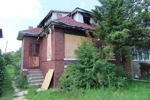 8628 S Parnell Ave, Chicago, IL 60620 - Photo 1