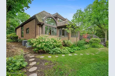 68 Godair Drive, Hinsdale, IL 60521 - Photo 2