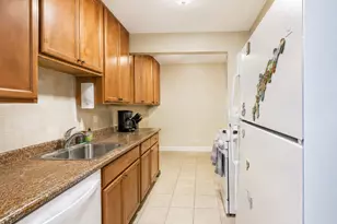 8 Oak Creek Dr, Buffalo Grove, IL 60089 - Photo 12