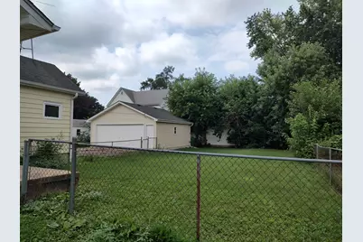 606 E Perry Street, Belvidere, IL 61008 - Photo 4