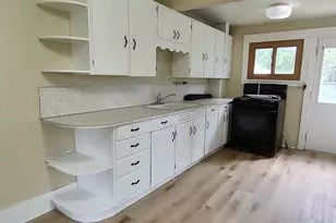 606 E Perry St, Belvidere, IL 61008 - Photo 10