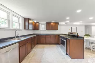 828 E 14th St, Lombard, IL 60148 - Photo 32