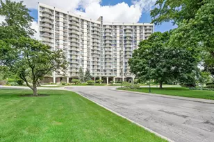 40 N Tower Rd, Oak Brook, IL 60523 - Photo 2