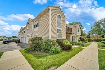 581 Le Parc Circle #581, Buffalo Grove, IL 60089 - Photo 4