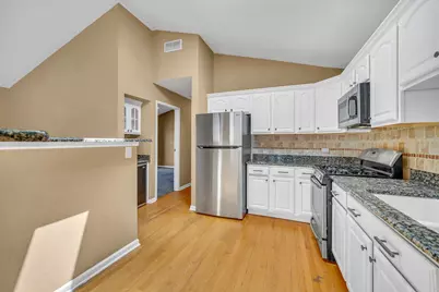 581 Le Parc Circle #581, Buffalo Grove, IL 60089 - Photo 14